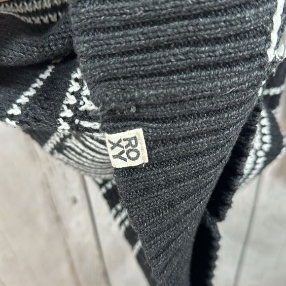 Roxy Black White Striped Sweater Dress Long Sleeve Knit Size L Cozy Winter Y2K - Picture 11 of 15